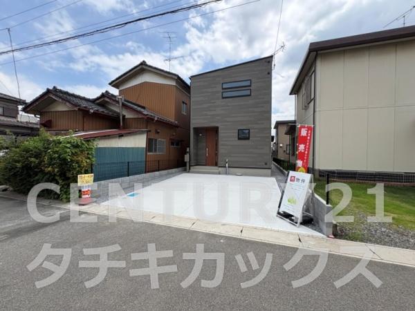 古河市三和　第３　全１棟