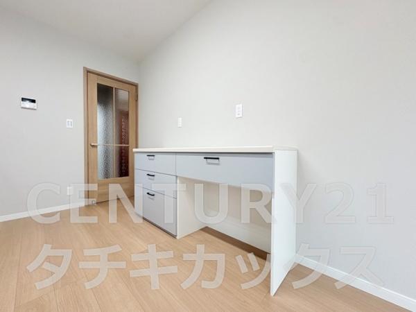 古河市三和　第３　全１棟