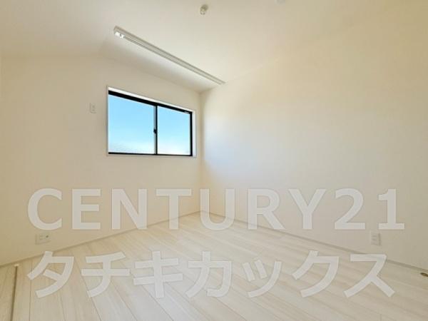 リーブルガーデン　幸手市東４丁目　全２棟　２号棟