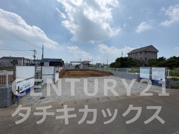 リーブルガーデン　古河下辺見第７　全２棟　１号棟