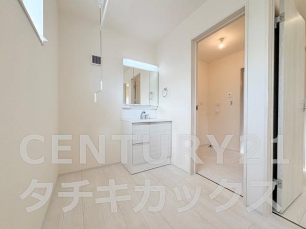 リーブルガーデン　蓮田市緑町　全１棟