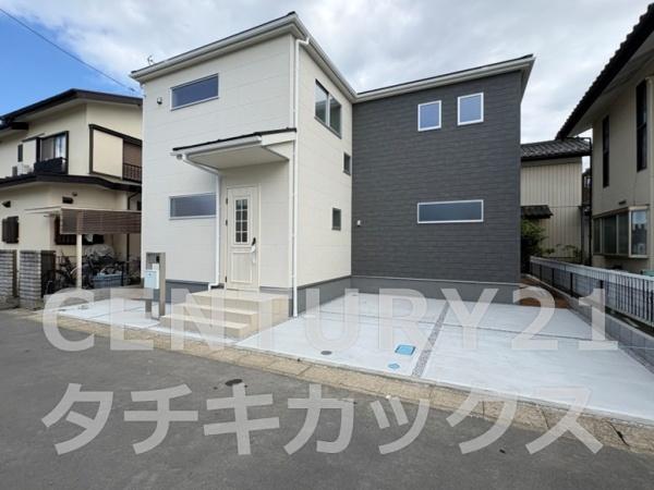 リーブルガーデン　蓮田市緑町　全１棟