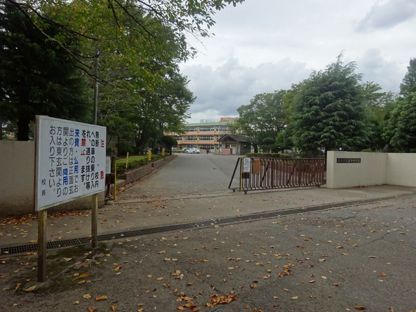 クレイドルガーデン　坂東市岩井第３　全１棟(坂東市立岩井中学校)