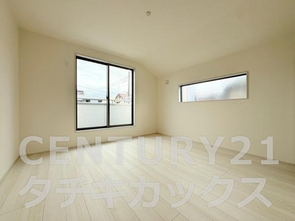 リーブルガーデン　春日部市大沼２期　全２棟　２号棟