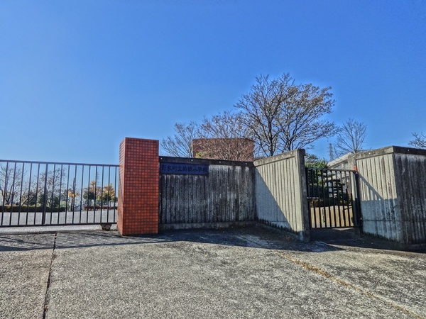 下都賀郡野木町大字丸林の中古一戸建て(野木町立新橋小学校)