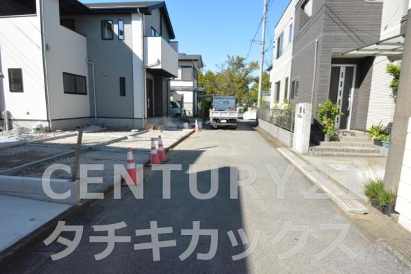 リガーレ　蓮田市西新宿８期　全１棟