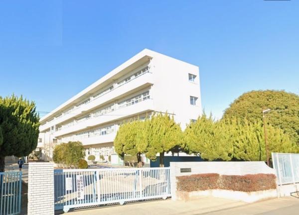 春日部市小渕の中古一戸建て(春日部市立小渕小学校)