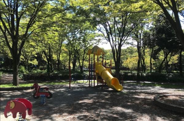 新開住宅(神宮東公園)