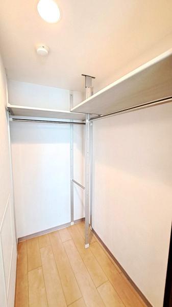 ロイヤルシャトー高峯東ノースヒルズ(収納)