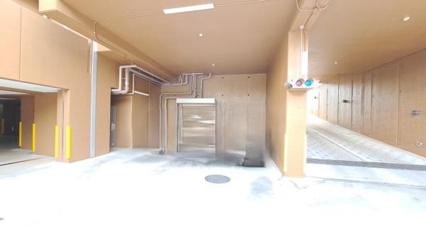 ロイヤルシャトー高峯東ノースヒルズ(駐車場)