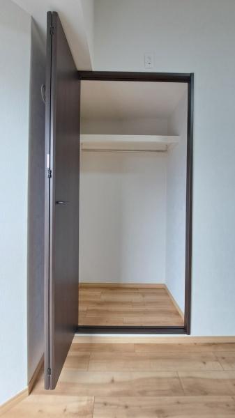エクセレンス川名