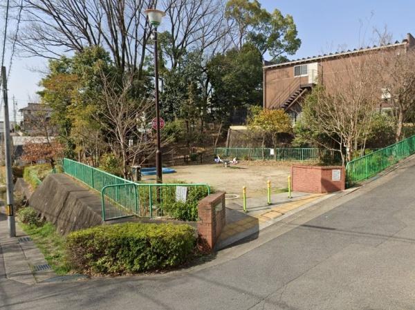 タウン上八事第一5号棟(八幡山公園)