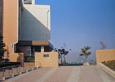 名古屋市天白区植田本町2丁目の土地(名古屋市立植田中学校)