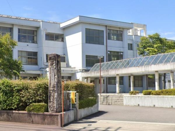 みよし市三好町木之本の中古一戸建て(みよし市立中部小学校)