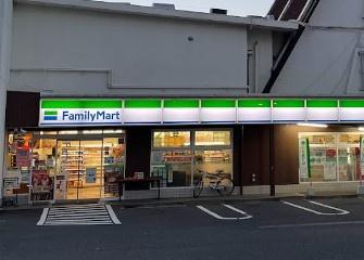 檀渓アイリス(ファミリーマート昭和檀渓通四丁目店)