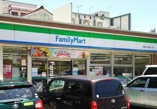 田代マリンハイツ(ファミリーマート千種田代本通四丁目店)