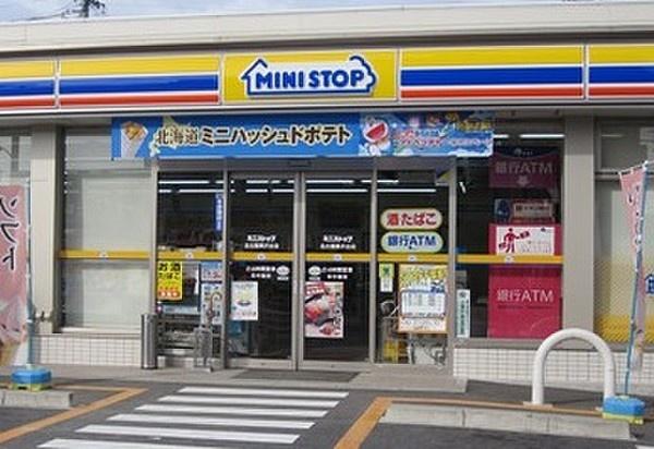 三井農林東山元町ハイツ　Ｂ棟(ミニストップ名古屋東山元町店)