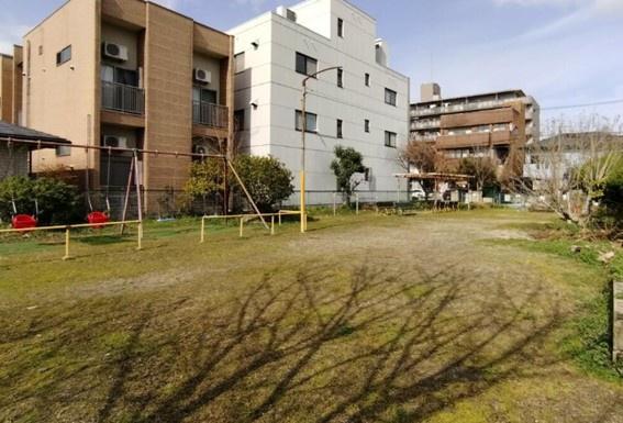 プレサンスロジェ金山駅前(若葉児童遊園地)