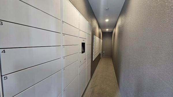 プレサンスロジェ金山駅前
