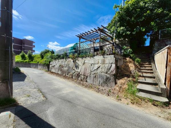 額田郡幸田町大字大草字松山の土地