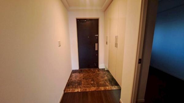 ヴィークタワー東白壁(玄関)