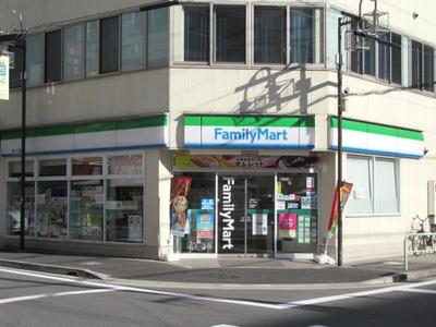 グランコート白川公園(ファミリーマート名古屋栄一丁目店)