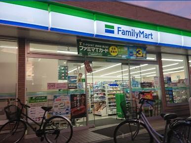 グラン・コート徳川(ファミリーマート徳川町店)