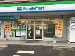 グレイス本山Ａ棟(ファミリーマート鏡池通店)