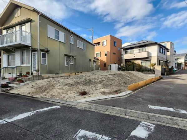 名古屋市千種区春里町１丁目の新築一戸建