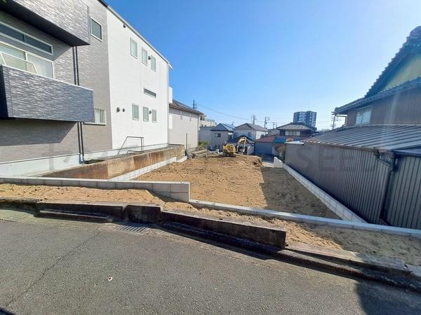 名古屋市瑞穂区御劔町３丁目の新築一戸建