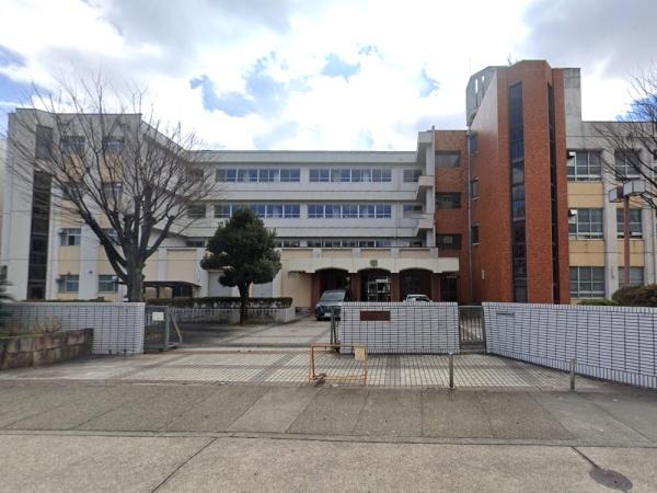 名古屋市千種区東千種台の中古一戸建て(名古屋市立香流中学校)