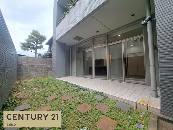 ユニロイヤル白壁