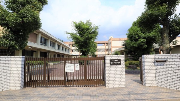 ユーハウス新栄西館(名古屋市立白山中学校)