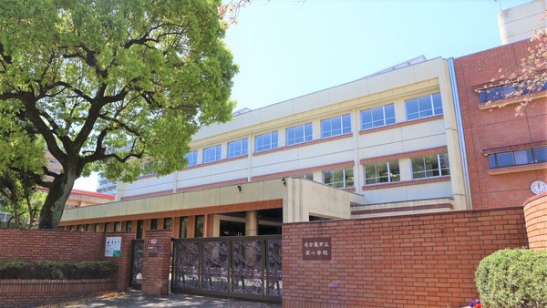シティハウス丸の内サウスコート(名古屋市立栄小学校)