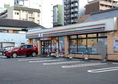 プライムメイツ泉(セブンイレブン名古屋泉3丁目店)