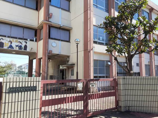 千種通スカイマンション(名古屋市立今池中学校)