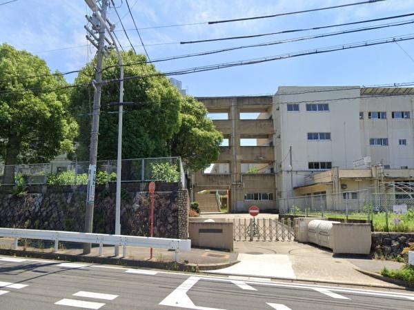 グラン・コート鳴海(名古屋市立鳴海小学校)