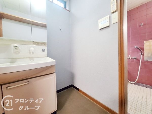 宇治市広野町一里山の中古一戸建て
