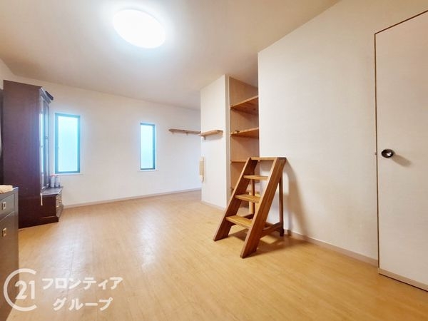 宇治市広野町一里山の中古一戸建て