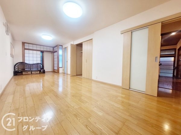 宇治市広野町一里山の中古一戸建て