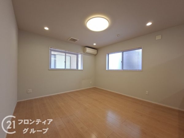 城陽市寺田大畔の中古一戸建て