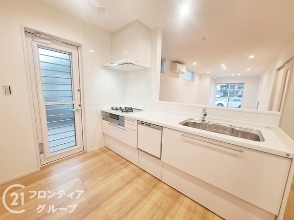 大津市大江６丁目　新築一戸建て