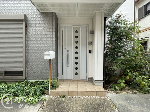 京都市山科区上花山旭山町　中古一戸建て