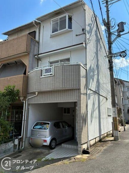 京都市山科区西野山百々町 中古一戸建て