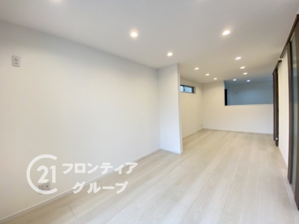 京都市山科区小山中ノ川町　新築一戸建て