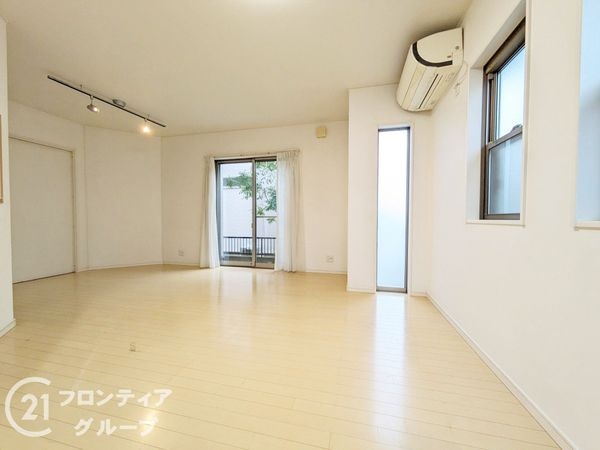 大津市南志賀１丁目の中古一戸建て