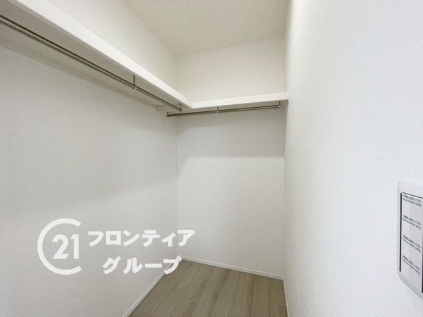 城陽市寺田東ノ口の中古一戸建て