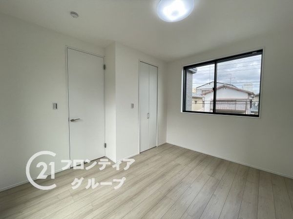 城陽市寺田東ノ口の中古一戸建て