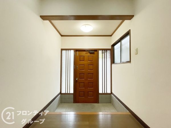 向日市物集女町北ノ口の中古一戸建て(玄関)