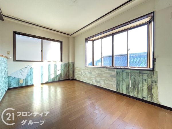 城陽市寺田北山田の中古一戸建て